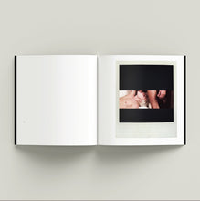 Load image into Gallery viewer, MENLAYERS – Ceci n'est pas un polaroïd