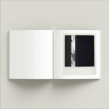 Load image into Gallery viewer, MENLAYERS – Ceci n'est pas un polaroïd